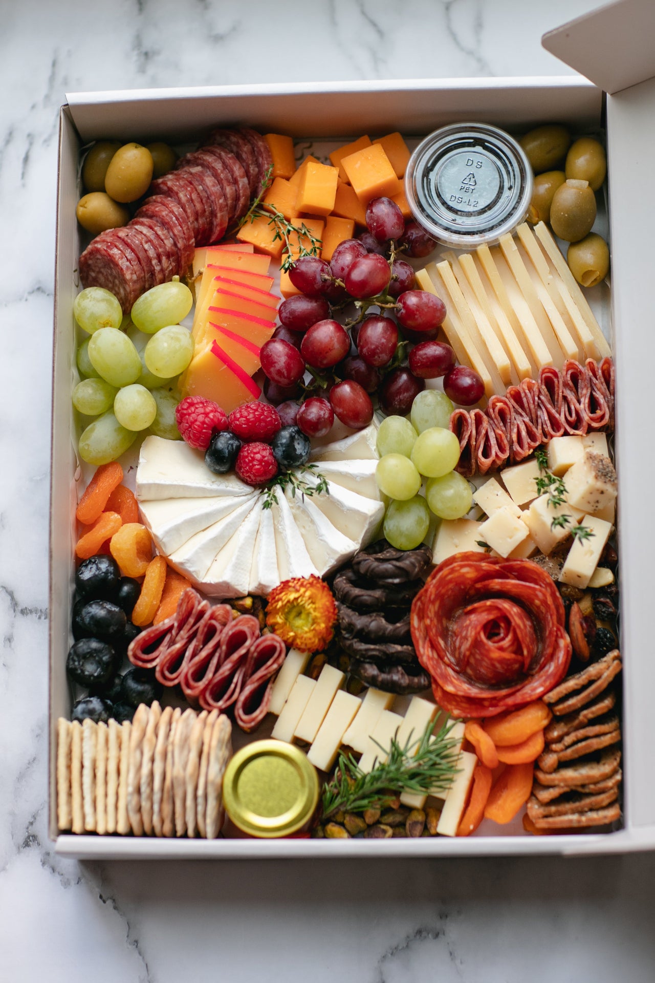 Charcuterie Box - Medium